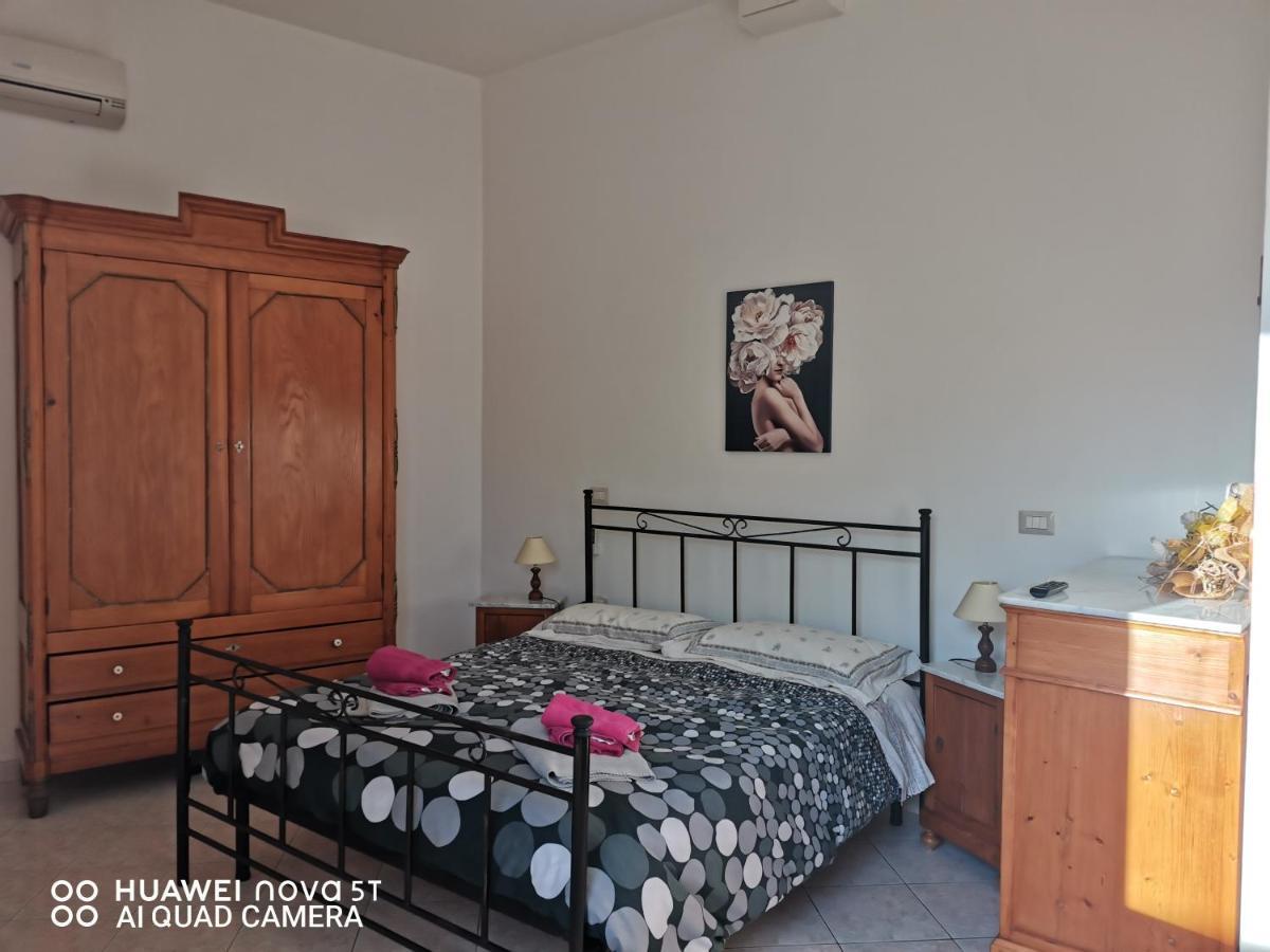 Bed and Breakfast L'Abete Guspini Exterior foto